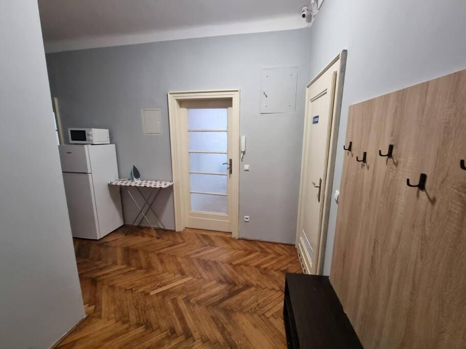 Fantastic Krk - Kr6 Room F Kraków Exteriör bild